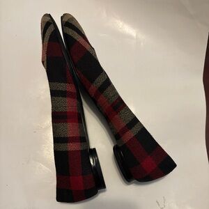 Nine West Textile Plaid Flats. Sz 9 1/2